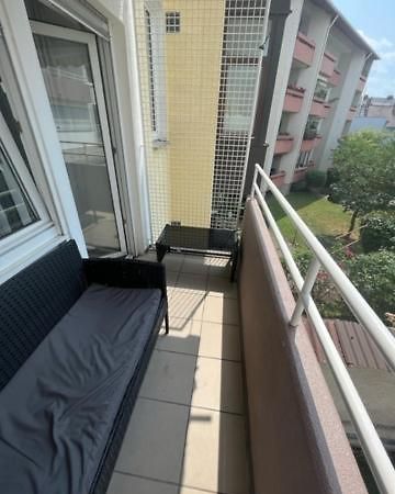 Monteurapart Neu-Ulm Ngoại thất bức ảnh