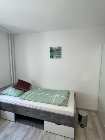Monteurapart Neu-Ulm Ngoại thất bức ảnh